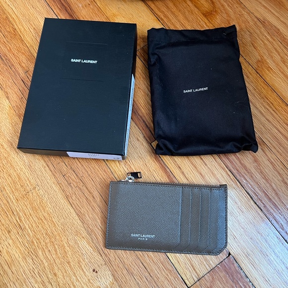 Saint Laurent Fragments Zipped Leather Card Holder W/Box - Picture 2 of 6